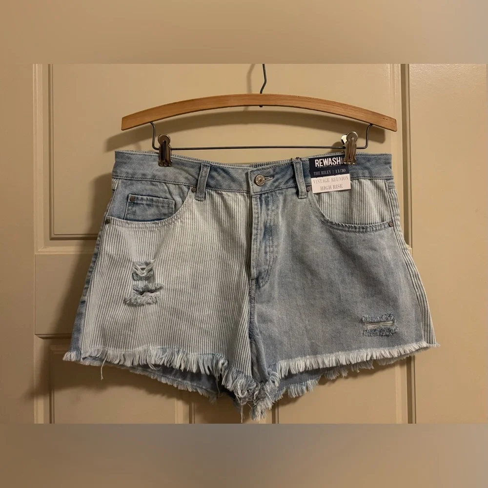 Rewash The Riley Distressed Jean Shorts - Picture 2 of 10